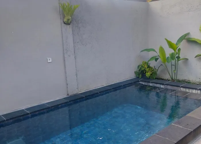 Гостевой дом Griya Lokasari 2 Bed Pool *