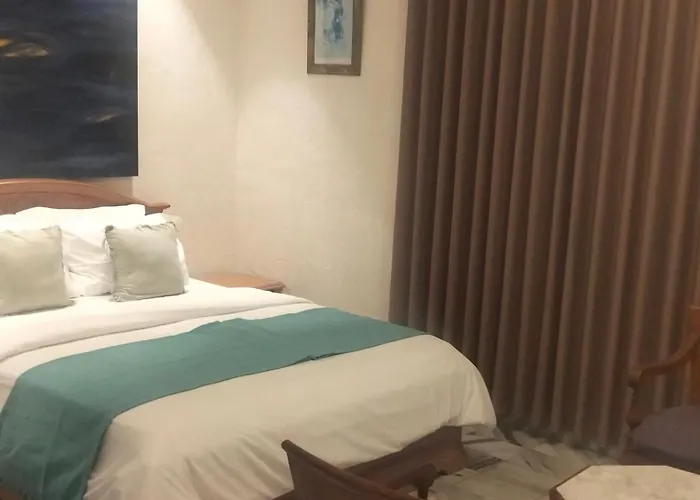 Griya Lokasari 2 Bed Pool Гостевой дом *