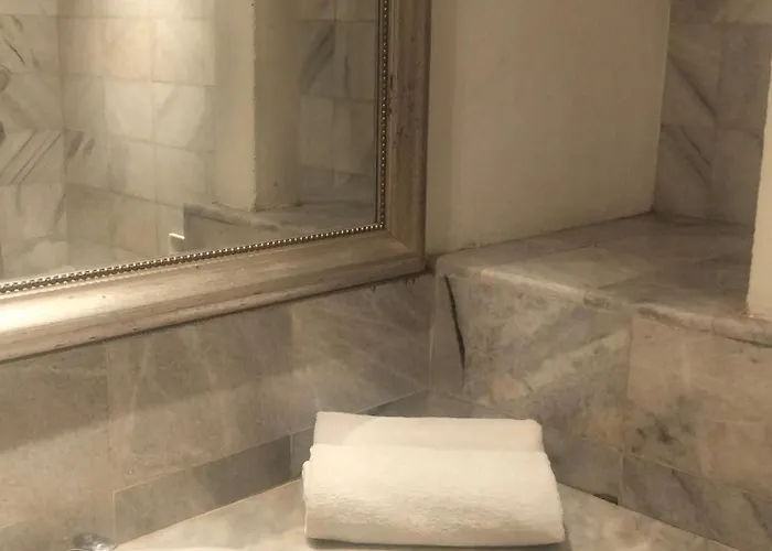 Griya Lokasari 2 Bed Pool Гостевой дом Убуд