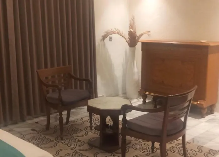 Griya Lokasari 2 Bed Pool *